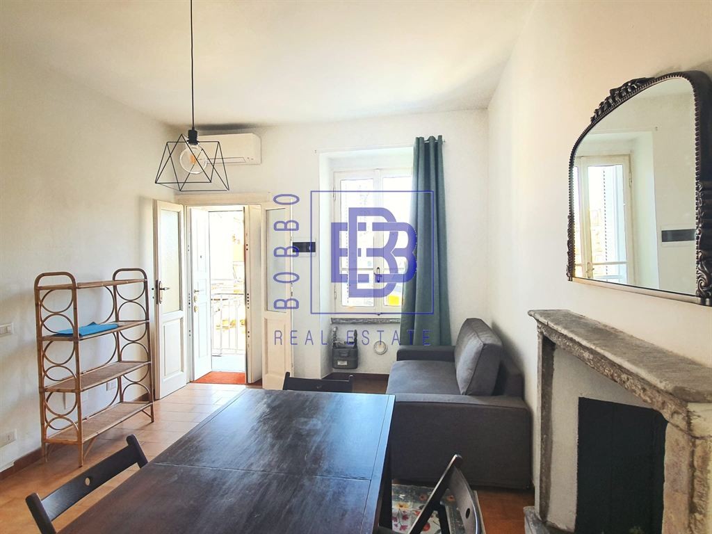 Comodo e servitissimo affitto anche con contratto a Società